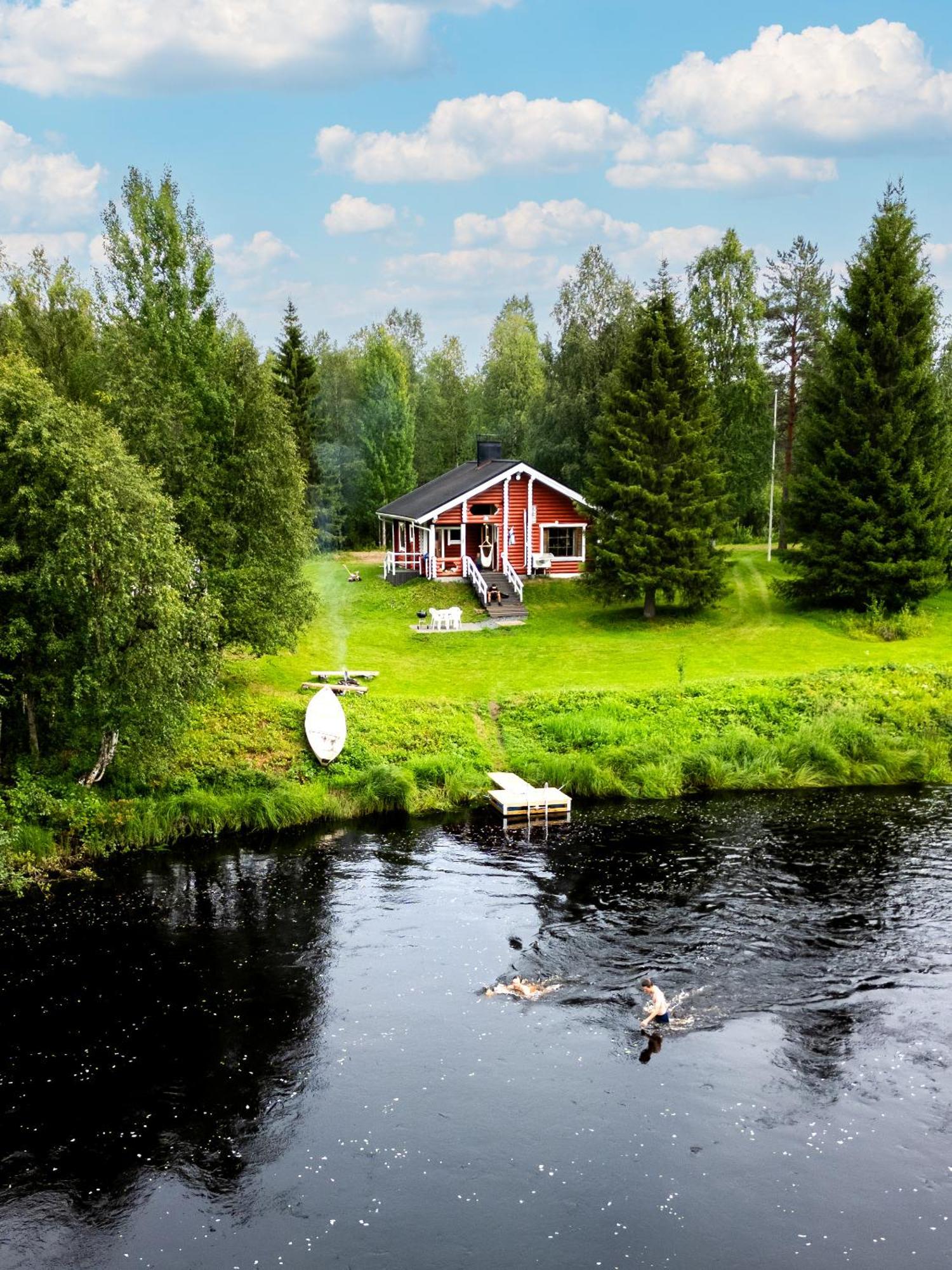 Lapin Villa Hiisi Joen Rannalla Ranua Exterior foto